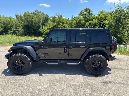 Used 2021 Jeep Wrangler Unlimited Rubicon 4xe w/ Dual Top Group AWD/4WD image 6