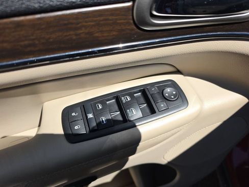 Used 2015 Jeep Grand Cherokee Limited w/ Trailer Tow Group IV AWD/4WD image 11