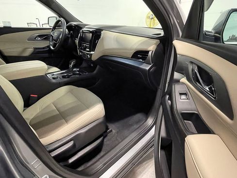 Used 2023 Chevrolet Traverse LS w/ Safety Package image 27