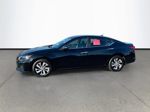 Certified 2025 Nissan Altima 2.5 S FWD image 4