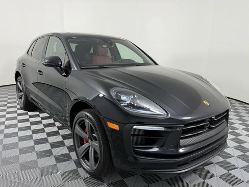 Certified 2026 Porsche Macan S AWD/4WD image 7