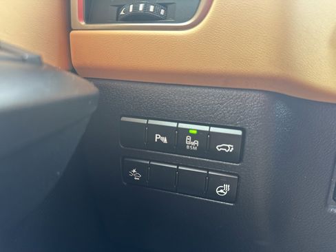 Used 2017 Lexus NX 200t FWD image 10