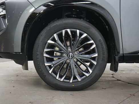 Used 2026 Nissan Rogue Platinum w/ Platinum Premium Package AWD/4WD image 30