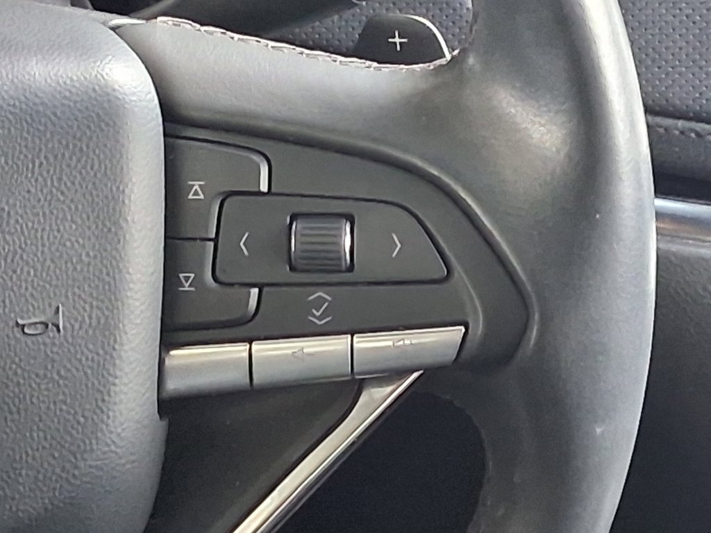 Used 2024 Cadillac XT6 Luxury w/ LPO, Floor Liner Package FWD image 12