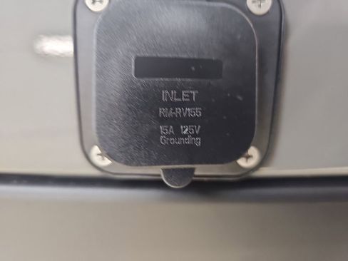 New 2025 RAM ProMaster 1500 w/ Quick Order Package 22G SLT image 32