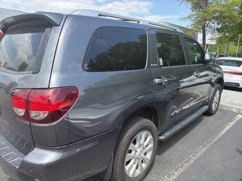 Used 2019 Toyota Sequoia Platinum AWD/4WD image 6