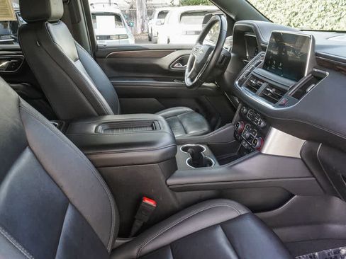Used 2024 Chevrolet Suburban LT AWD/4WD image 15