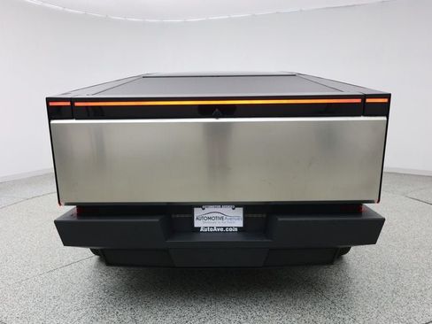 Used 2024 Tesla Cybertruck AWD Crew Cab image 5
