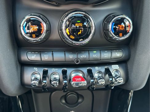 Certified 2024 MINI Cooper S image 29