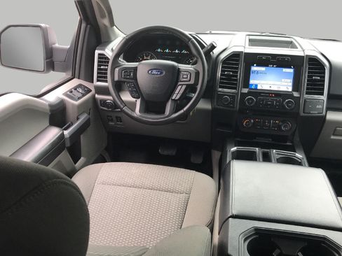 Used 2018 Ford F150 XLT w/ Equipment Group 302A Luxury AWD/4WD image 26