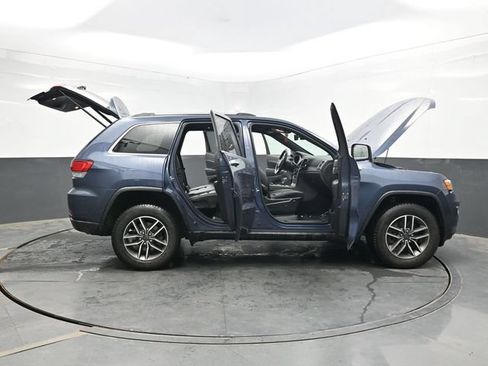 Used 2021 Jeep Grand Cherokee Limited AWD/4WD image 59