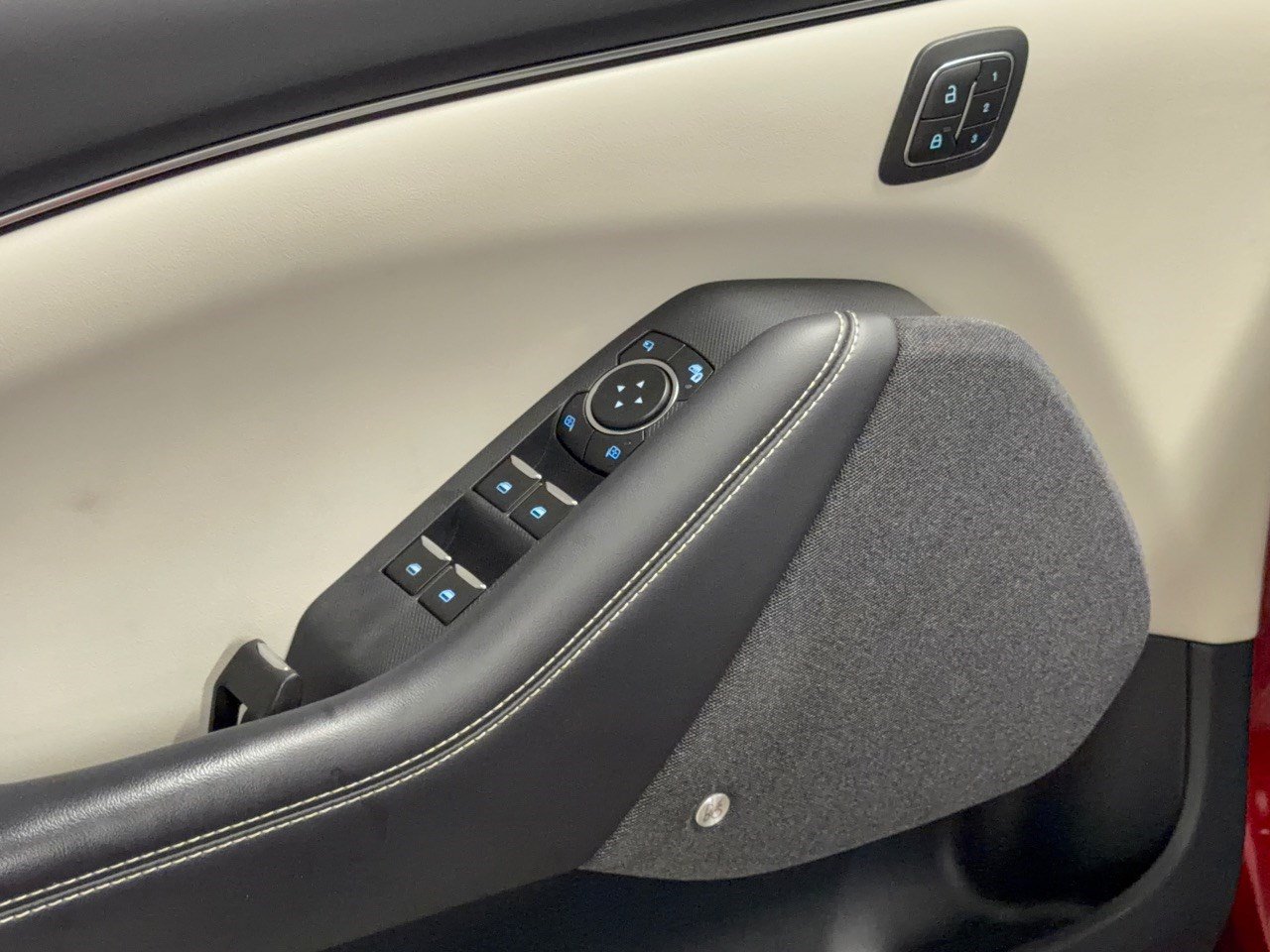 Used 2021 Ford Mustang Mach-E Premium RWD image 15