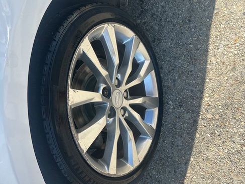 Used 2016 Cadillac XTS Luxury image 14