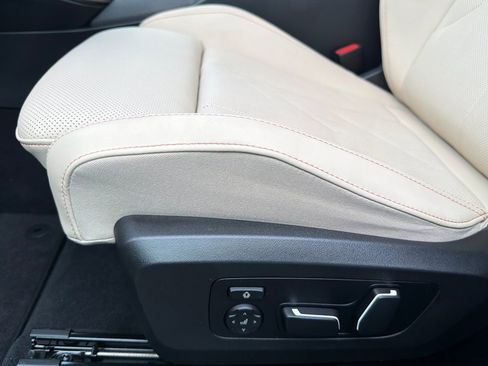 Used 2025 BMW X3 xDrive30i w/ Premium Package image 14