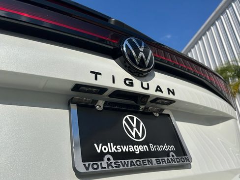New 2026 Volkswagen Tiguan SE R-Line AWD/4WD image 47