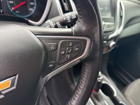 Used 2018 Chevrolet Equinox LT image 19