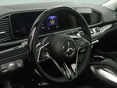 New 2026 Mercedes-Benz GLS 450 4MATIC image 4