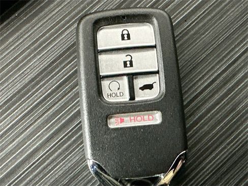 Used 2022 Honda Pilot Sport image 17