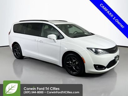 Used 2018 Chrysler Pacifica Touring-L