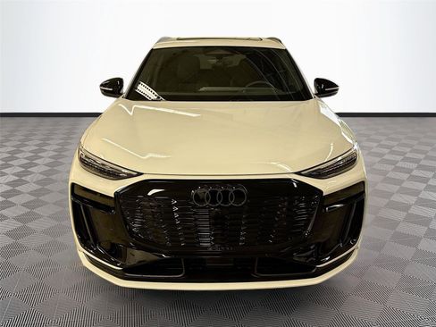 New 2027 Audi Q6 e-tron Premium Plus AWD/4WD image 2