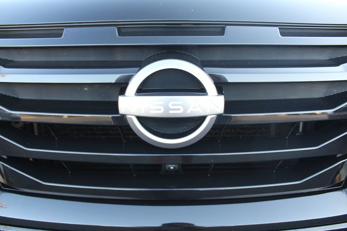 Used 2022 Nissan Pathfinder SL w/ SL Premium Package FWD image 10