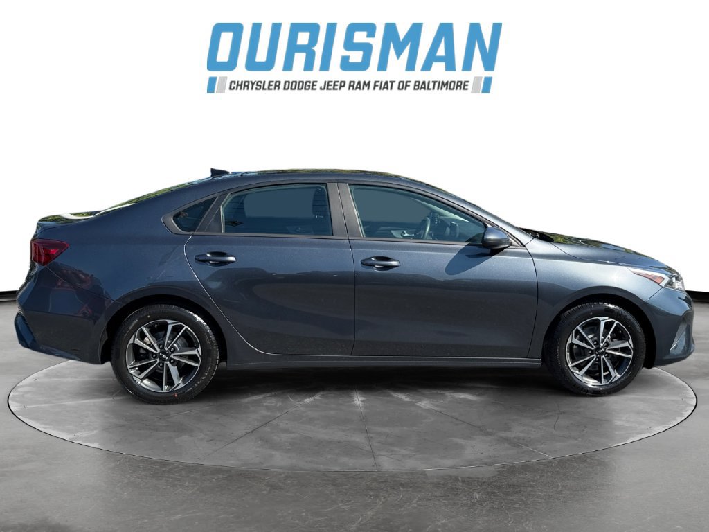 Used 2024 Kia Forte LXS FWD image 7