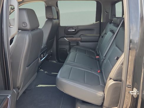 Used 2022 GMC Sierra 1500 SLT w/ SLT Premium Plus Package RWD image 11