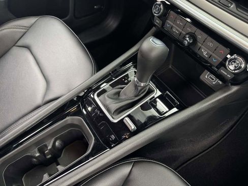 New 2026 Jeep Compass Limited image 21