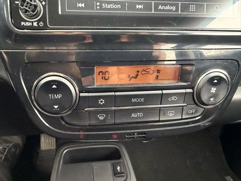 Used 2024 Mitsubishi Mirage ES image 14