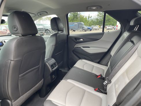 Used 2020 Chevrolet Equinox Premier AWD/4WD image 11