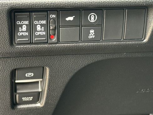 Used 2023 Honda Odyssey Sport image 23