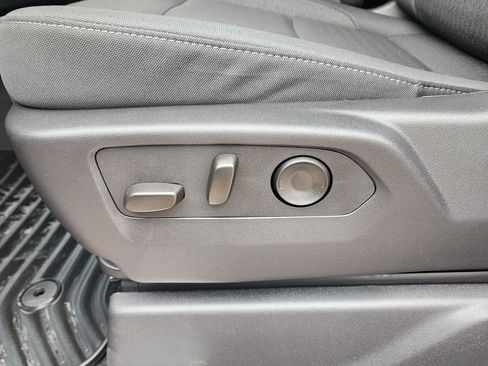 New 2026 GMC Sierra 1500 Elevation image 18