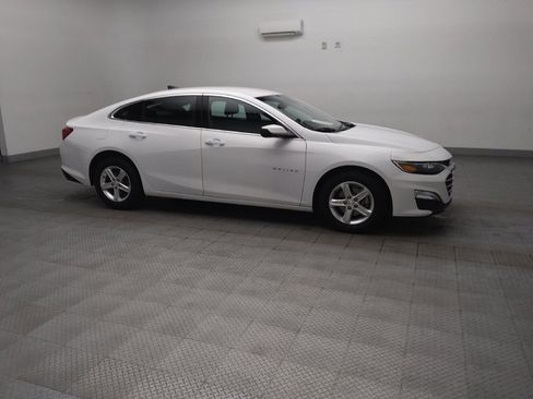Used 2024 Chevrolet Malibu LS w/ Driver Confidence Package FWD image 11