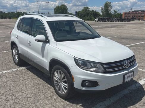 Used 2016 Volkswagen Tiguan SE AWD/4WD image 5