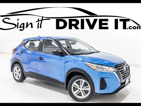 Used 2025 Nissan Kicks Play S FWD image 1