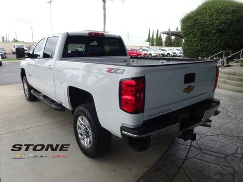 Used 2019 Chevrolet Silverado 2500 LT AWD/4WD image 6