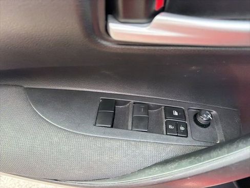 Used 2021 Toyota Corolla LE image 16
