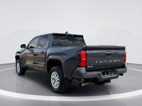 Used 2024 Toyota Tacoma SR5 AWD/4WD image 5