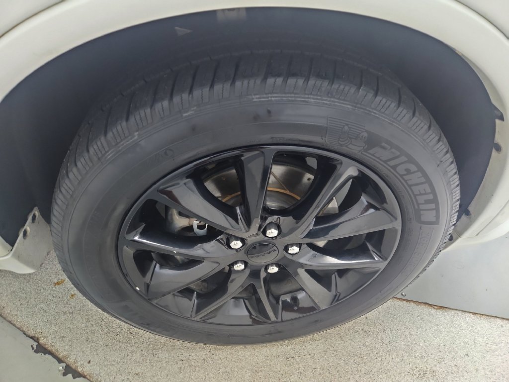 Used 2018 Dodge Durango R/T w/ Technology Group AWD/4WD image 36