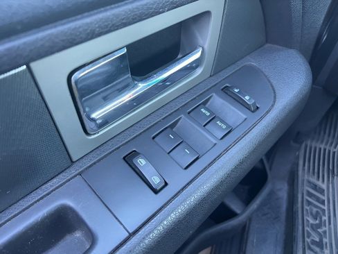 Used 2011 Ford F150 Raptor image 19