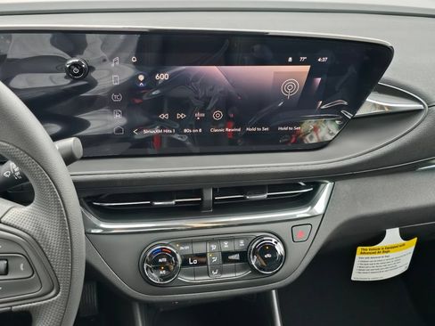New 2026 Buick Envista Preferred FWD image 14