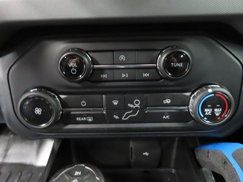 Used 2021 Ford Bronco Black Diamond image 39