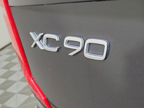 Certified 2023 Volvo XC90 B6 Plus w/ Protection Package Premier AWD/4WD image 9