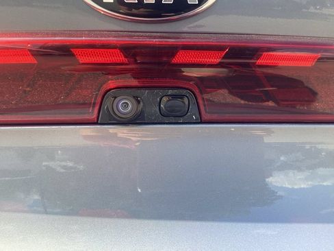 Used 2021 Kia K5 LX FWD image 9
