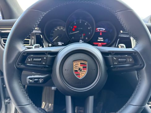 Certified 2026 Porsche Macan AWD/4WD image 26