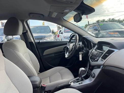 Used 2012 Chevrolet Cruze LT FWD image 17