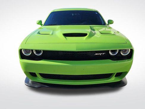 Used 2015 Dodge Challenger SRT Hellcat RWD image 8