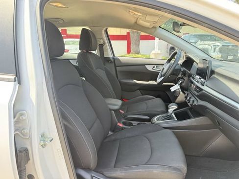 Used 2022 Kia Forte LXS FWD image 26
