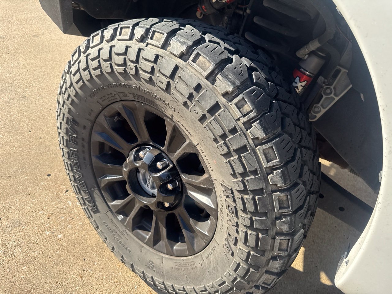 Used 2020 Ford F250 Lariat w/ Tremor Off-Road Package AWD/4WD image 8