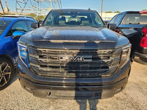 Used 2023 GMC Sierra 1500 Elevation RWD image 2